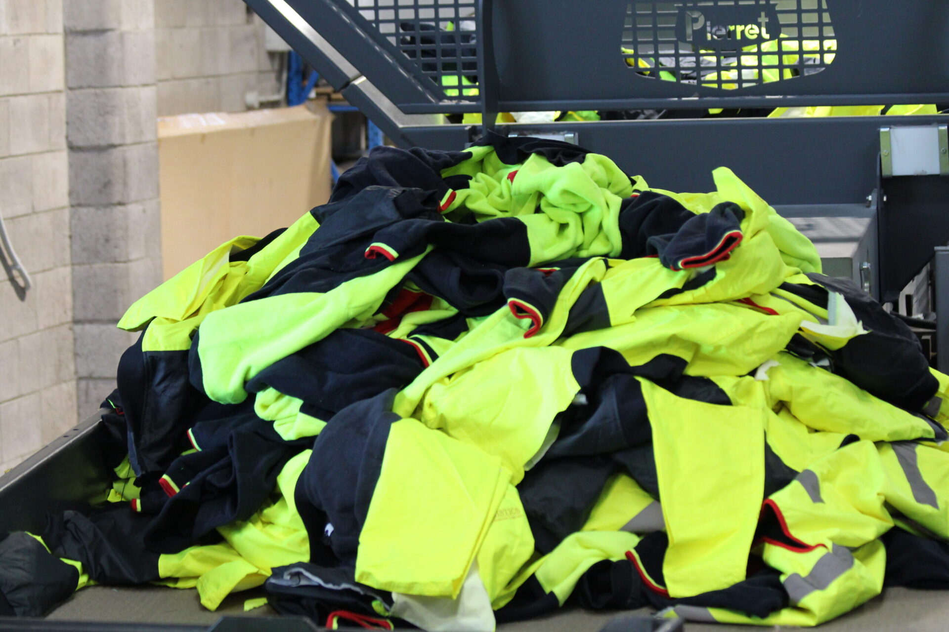 synthetic hivis before scaled